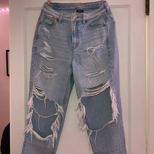 American Eagle ripped jeans